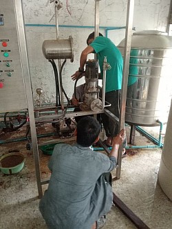 ซ่อมใหญ่ เครื่องทำน้ำกลั่น ส่วนงานผลิตยา โรงพยาบาลพะเยา